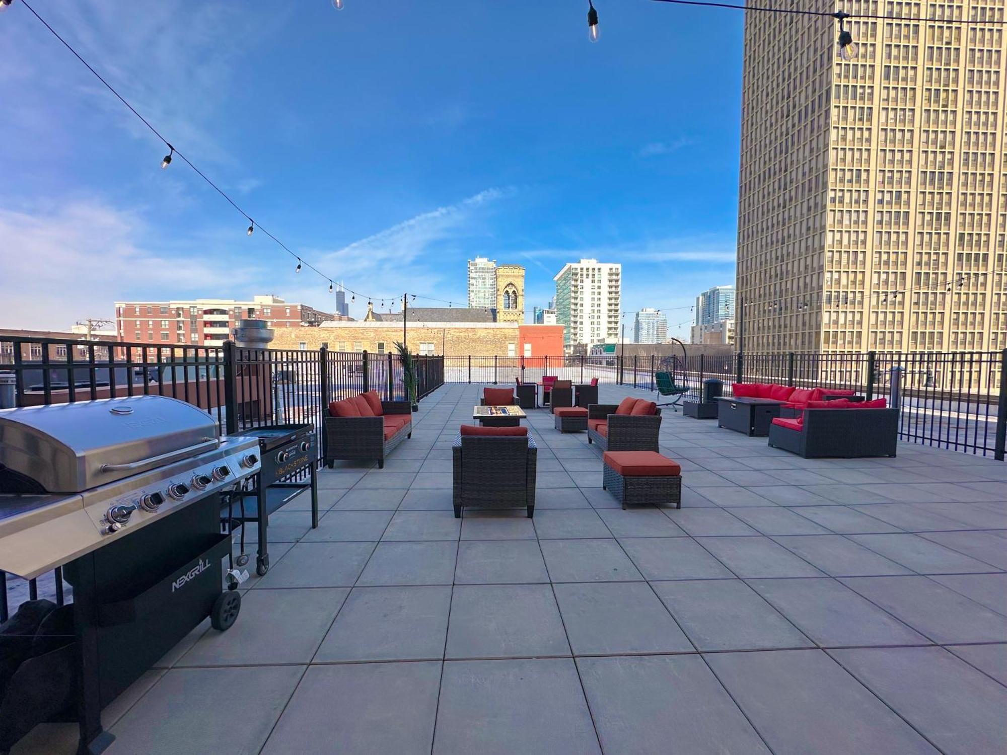 Mccormick Patio Skyline Unit For Up To 6 Guests With Optional Parking Daire Chicago Dış mekan fotoğraf